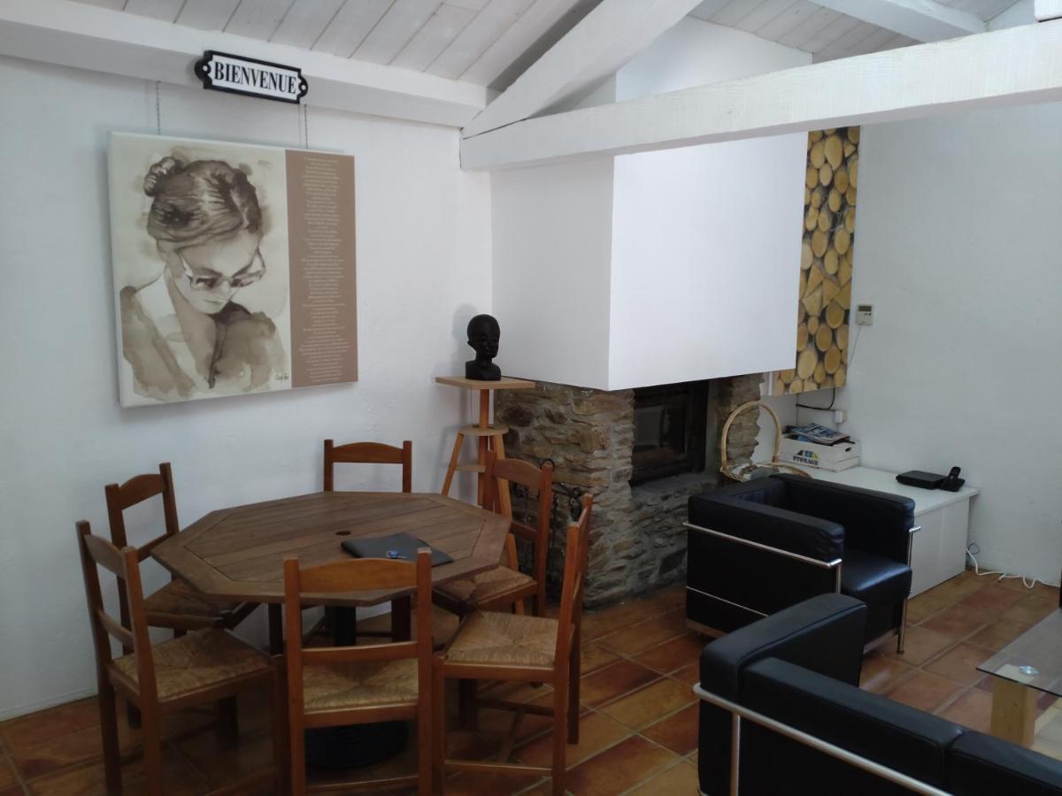 Saint-Melany La Maison Bleue D'Ardeche מראה חיצוני תמונה